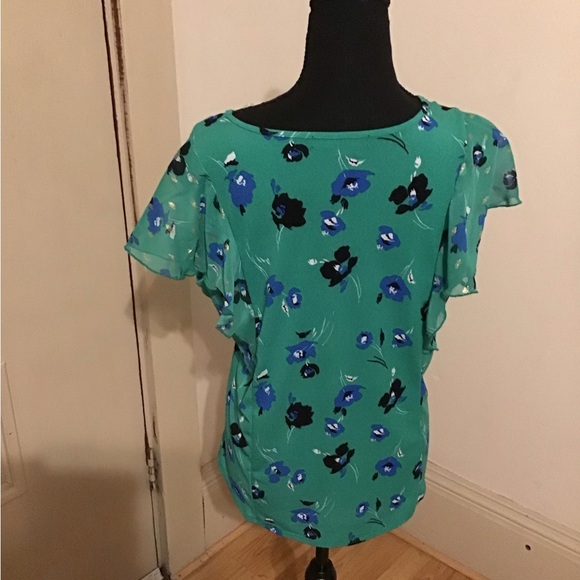 Adrienne Vittadini Green Ruffled Tie Front Blouse - Picture 6 of 6